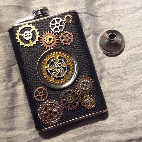 🌸 New 3pc: Steampunk Flask, Shot Glass & Funnel - Picture 2 of 8